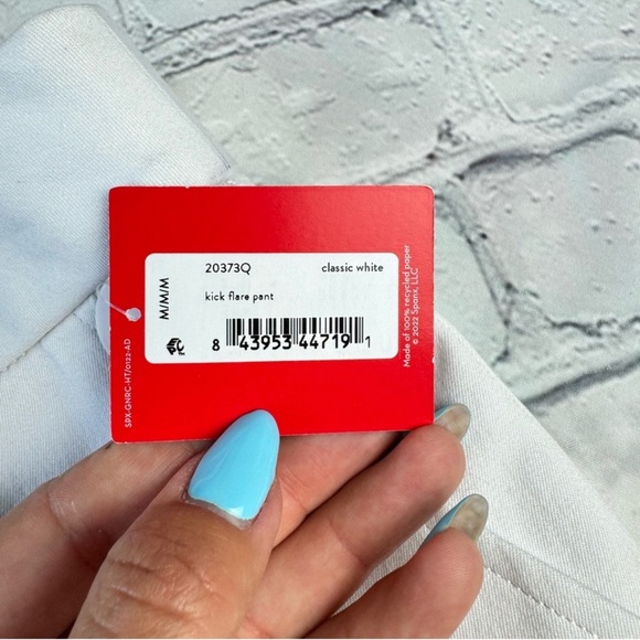 NWT Spanx Kick Flare Pant White Size M Petite - Picture 4 of 9